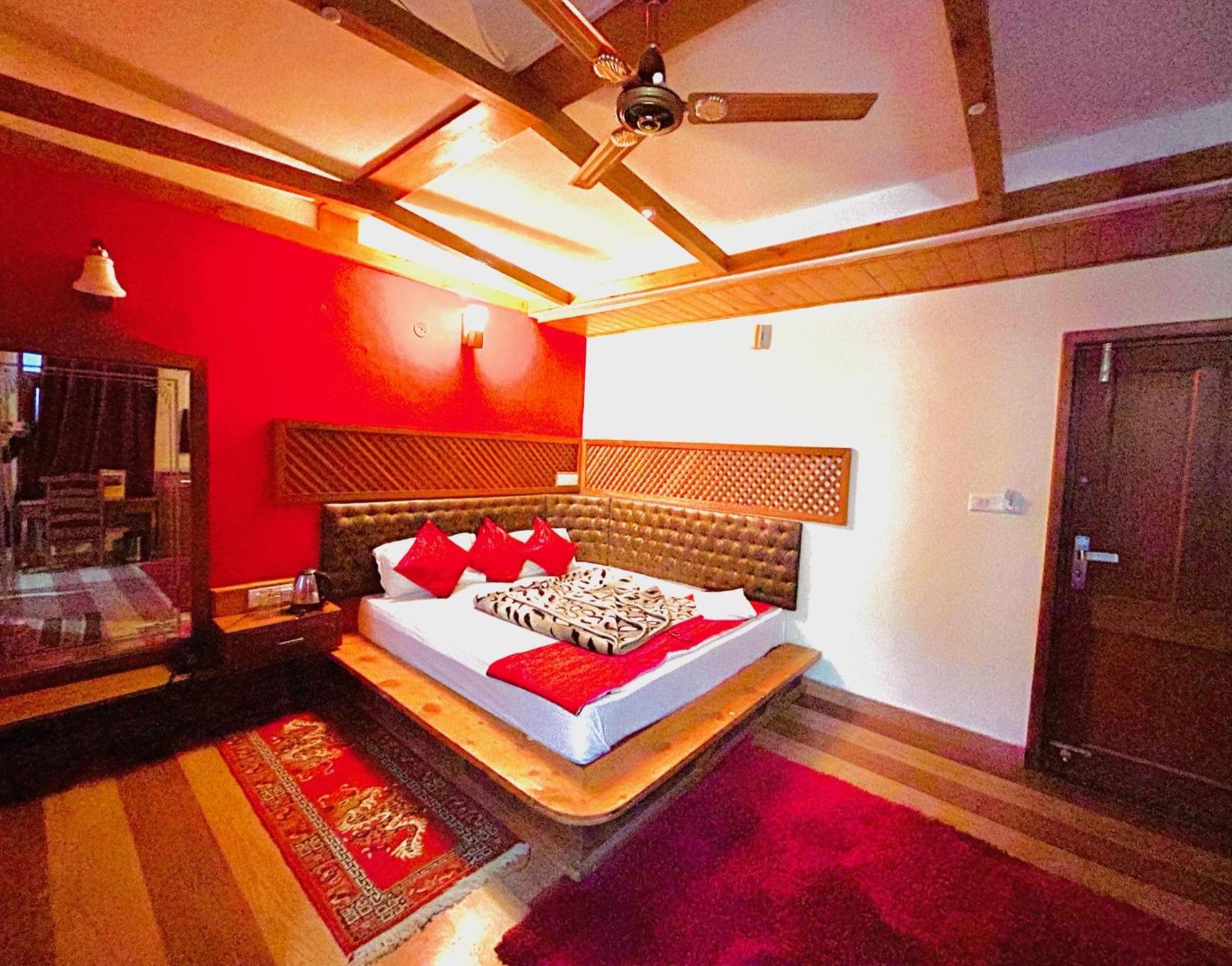 Tanglewood Villa Manali  Bagian luar foto